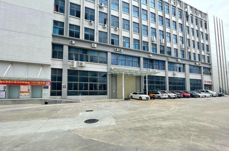 坪地独门独院厂房出租8500平方米合同八年红本租赁