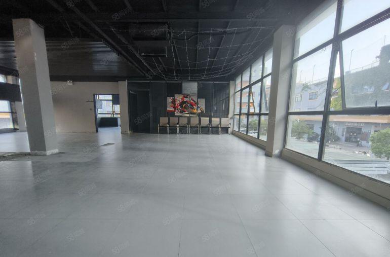 龙岗金地龙城中央旁边2楼独栋厂房办公棋牌室台球室500平出租