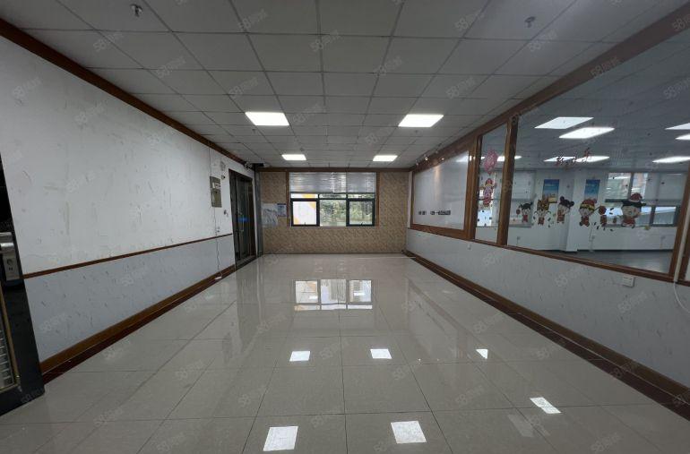 坂田原房东电商仓库780平方出租精装修办公室带卸货平台好招工