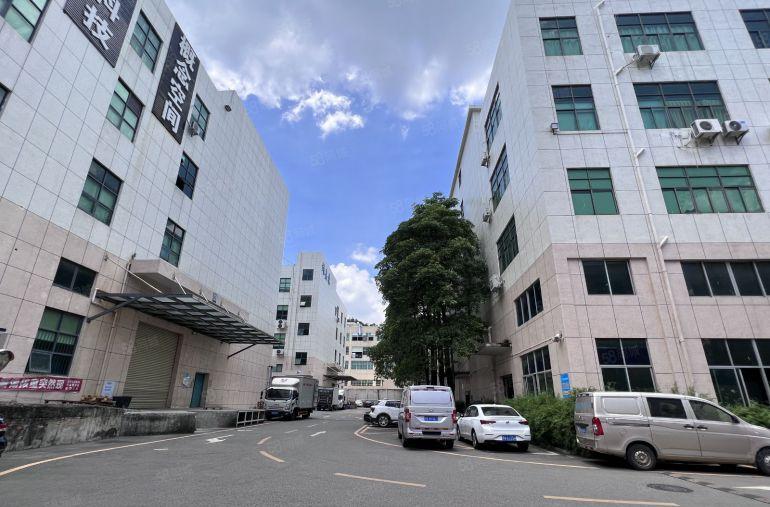 易招工100平起分南联工业区新出500平精装办公仓库厂房出租