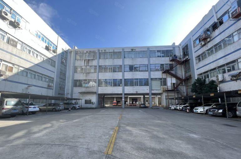 龙岗中心城  红本厂房仓库2100平米   带装修水电出租