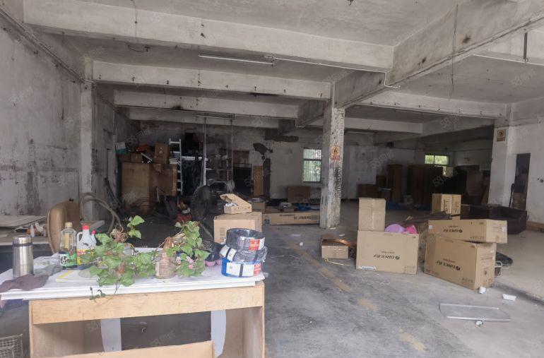 龙岗新生龙岗大道边一楼400平25元出租园区免停车费