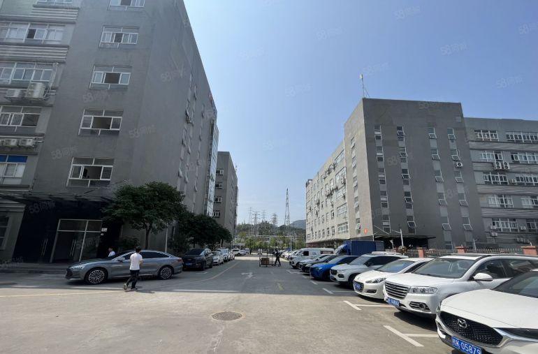 宝龙地铁口原房东大型科技园新空出楼上1000平方办公厂房出租