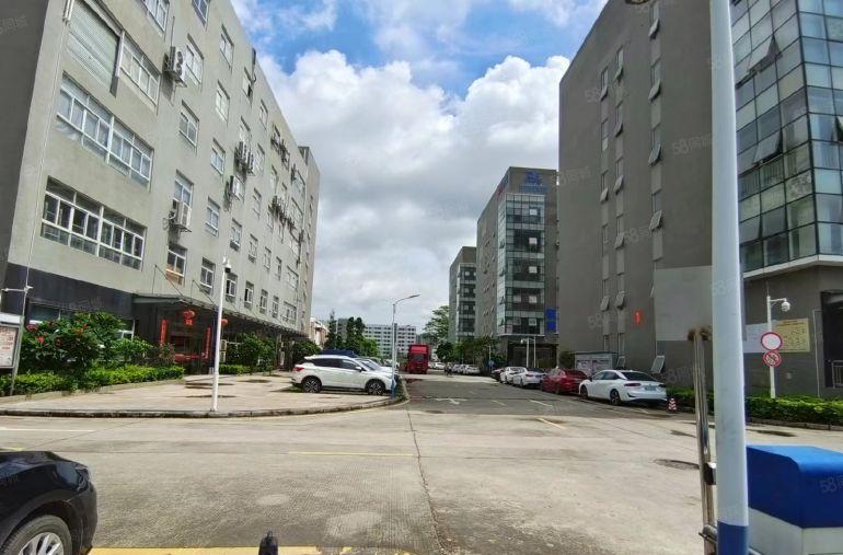 龙岗南联地铁站旁楼上300平方精装修办公室厂房仓库出租