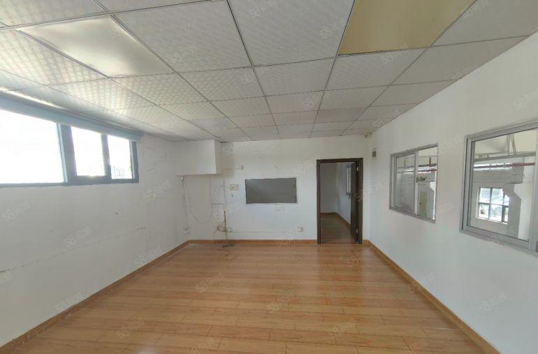 龙岗原房东直租   厂房100平起租  大车随意进出