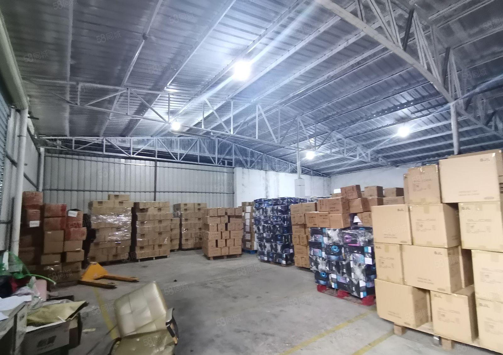 平湖鹅公岭工业区一楼800平带卸货平台钢构仓库厂房出租可分租