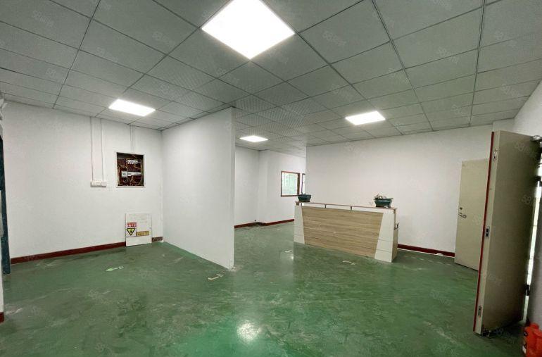 现成装修！坂田600平厂房，有前台办公室车间仓库！