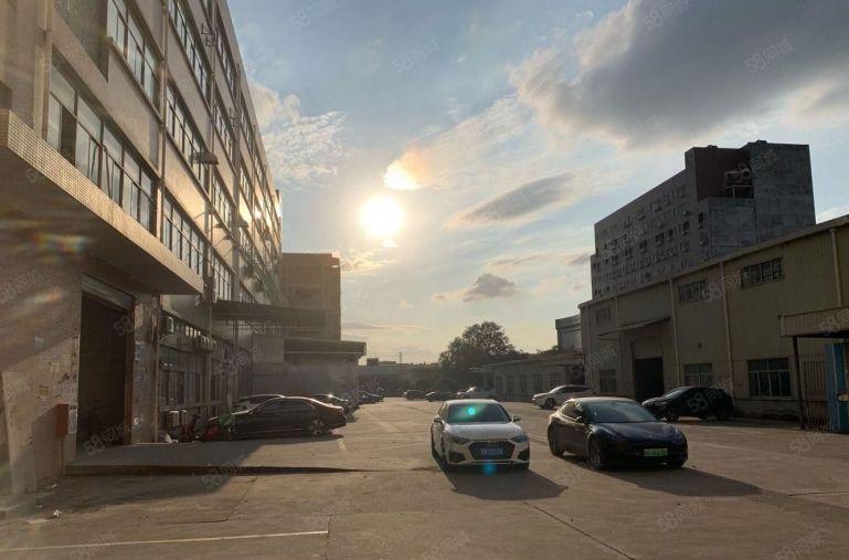 龙岗坂田原房东一楼2000平方出租可分租价格可聊