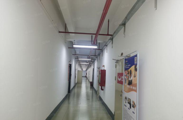 横岗六约小面积85平138平450平现成装修厂房出租