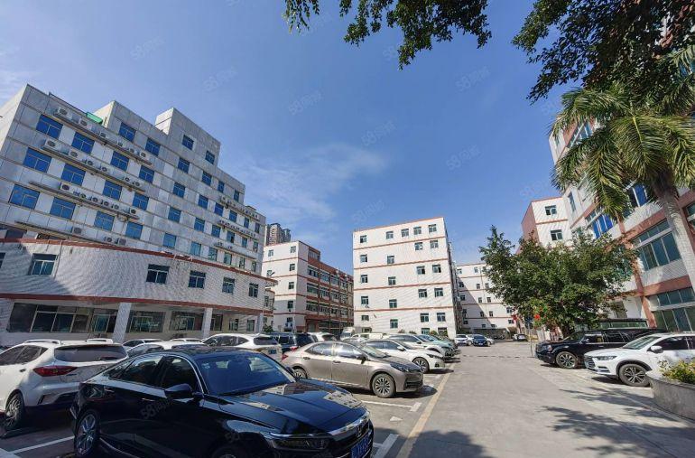 空地超大！龙岗爱联新空出一楼2000平方带现成完好的地坪漆