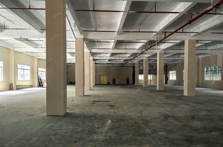 龙岗宝龙高新科技园区原房东红本厂房仓库6000平方大小可分租