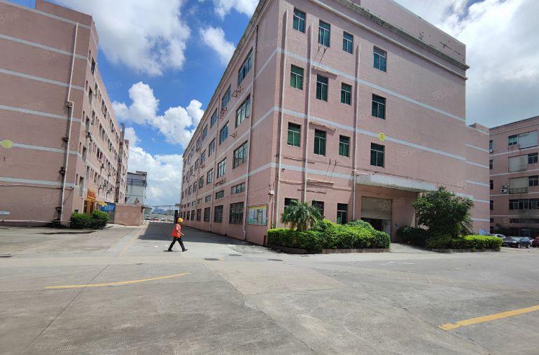 龙岗大型园区重工业厂房出租，面积500到8800平方，按需租