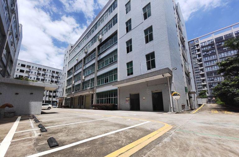 龙岗中心城地铁口厂房出租仓库出租3000平方带精装修，可分租