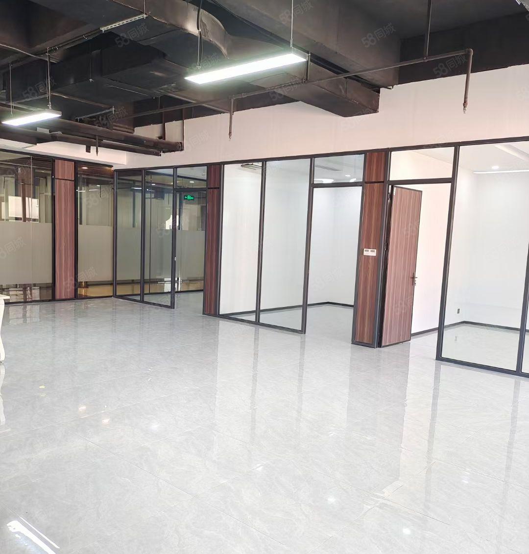 （精装修35一平）平湖万达附近 适合电商仓库 旅游 贸易