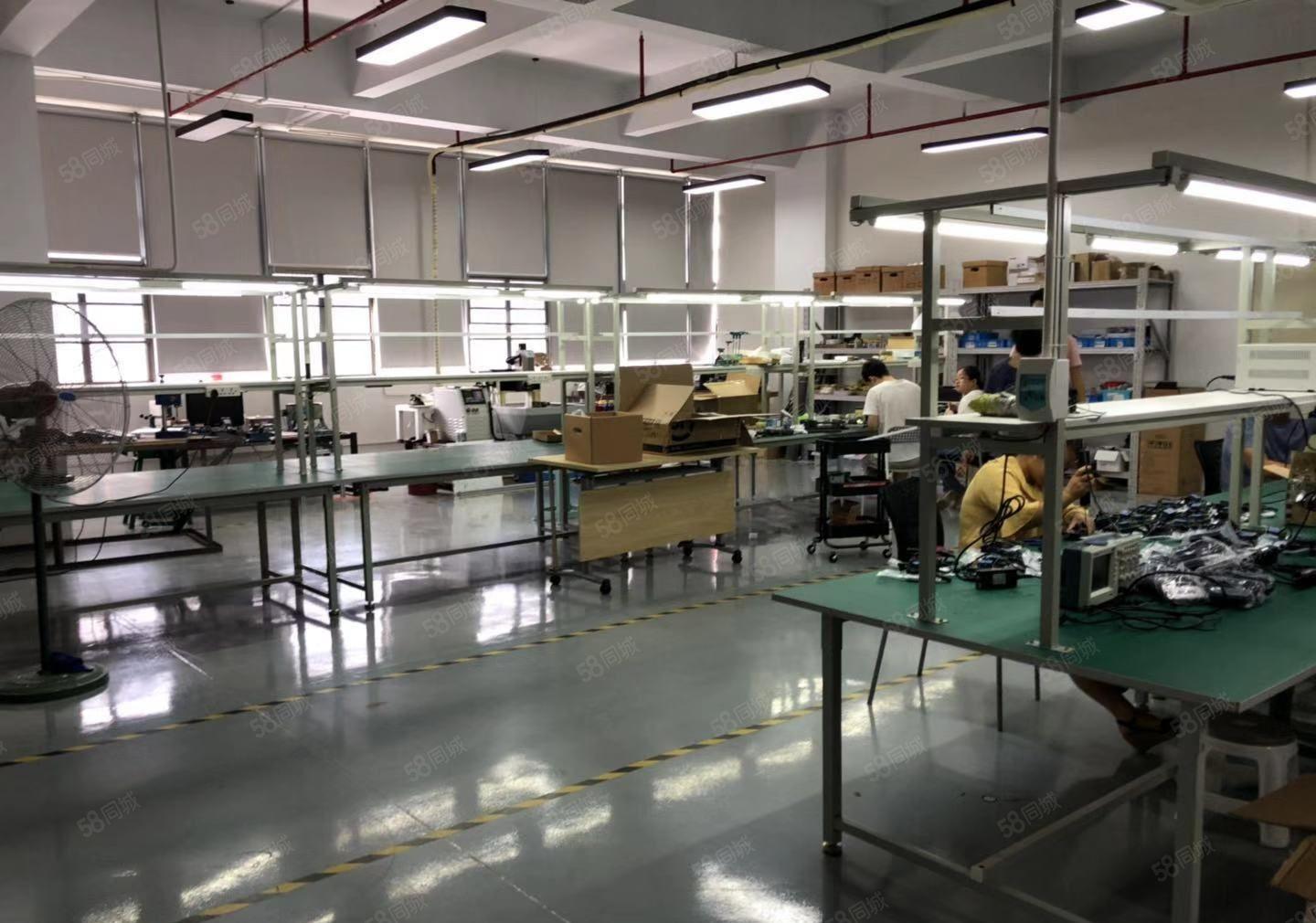 龙岗中心城新出3楼1000平米带精装修前台和办公室厂房出租