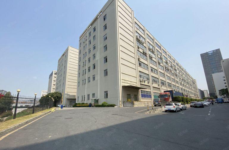 空地大无公摊层高6.5米带航车宝龙新出3000平一楼厂房出租