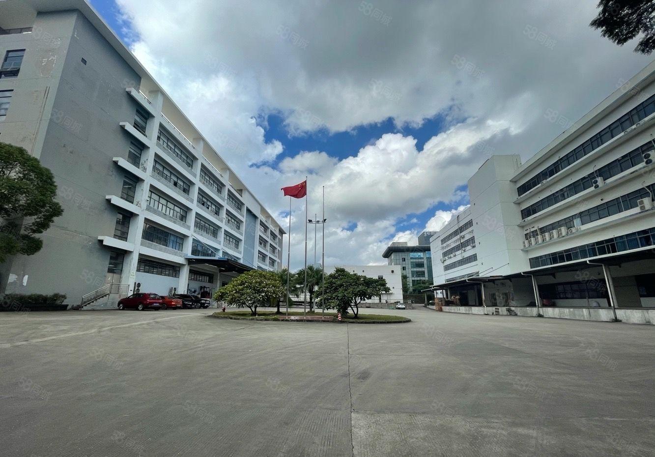 龙岗宝龙工业园新出楼上2000平厂房出租带装修可分租