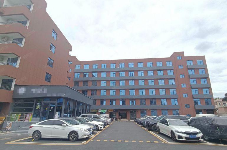 地铁口附近电商园楼上1000平办公仓库低价出租 现成装修