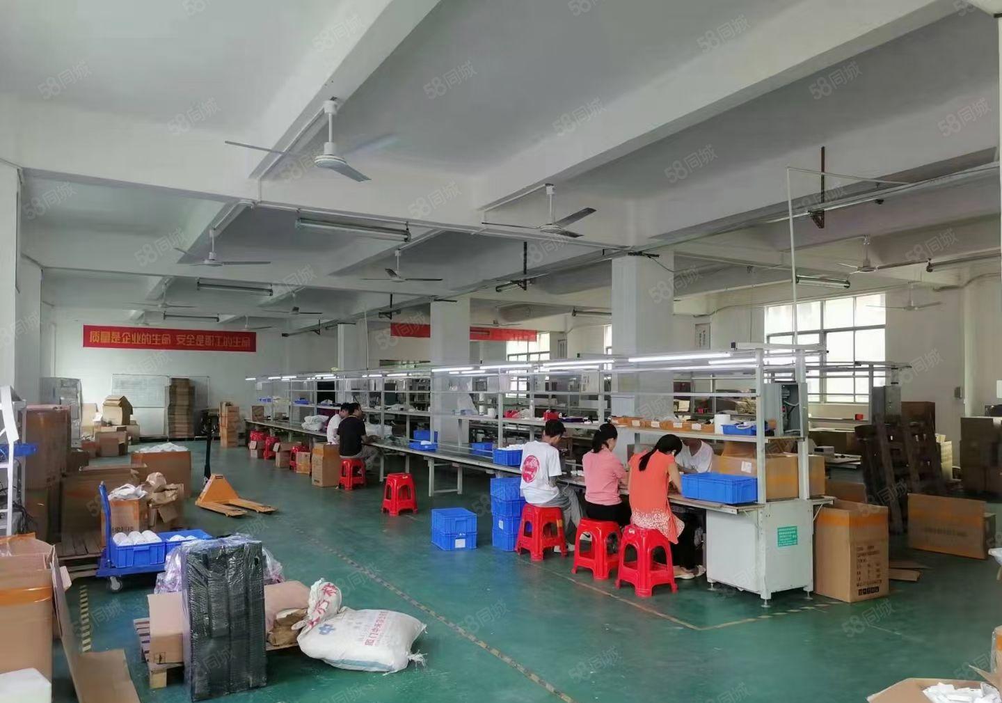 平湖富民工业区原房东二楼1300平方非常适合电商仓库加工行业