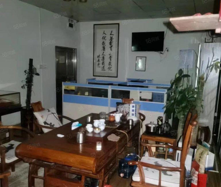 塘坑地铁站附近395平现成珠宝厂，价格好谈！