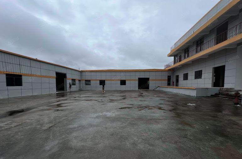 独门独院钢构标准厂房2580平仓库出租形象好空地大好招工可分