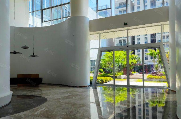 原房东直租，龙岗宝龙地铁口200平精装修办公室带家私厂房出租