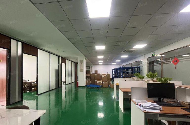 龙岗中心城新出400平米带装修二楼厂房出租有办公室有仓库