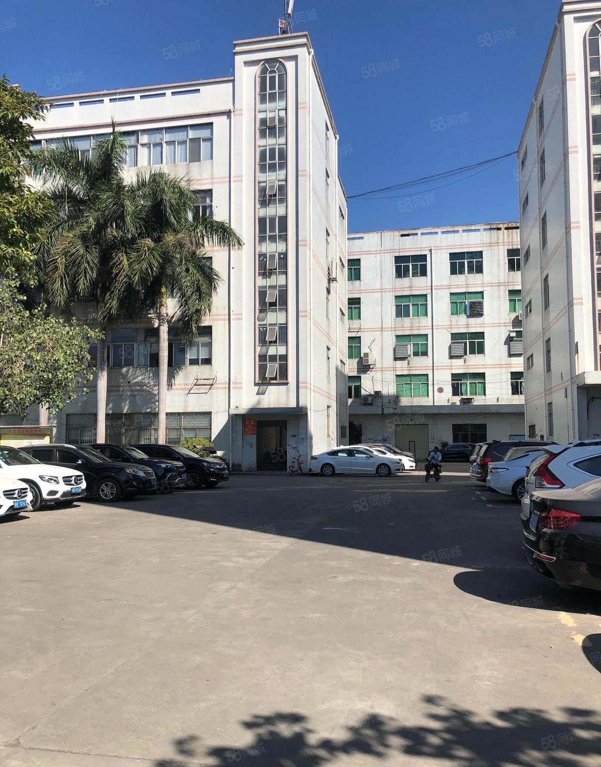 横岗地铁口龙岗大道边上空出原房东一楼1000平方