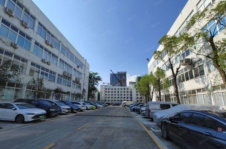 20元可分租龙岗宝龙4380平红本厂房仓库超大空地带卸货平台