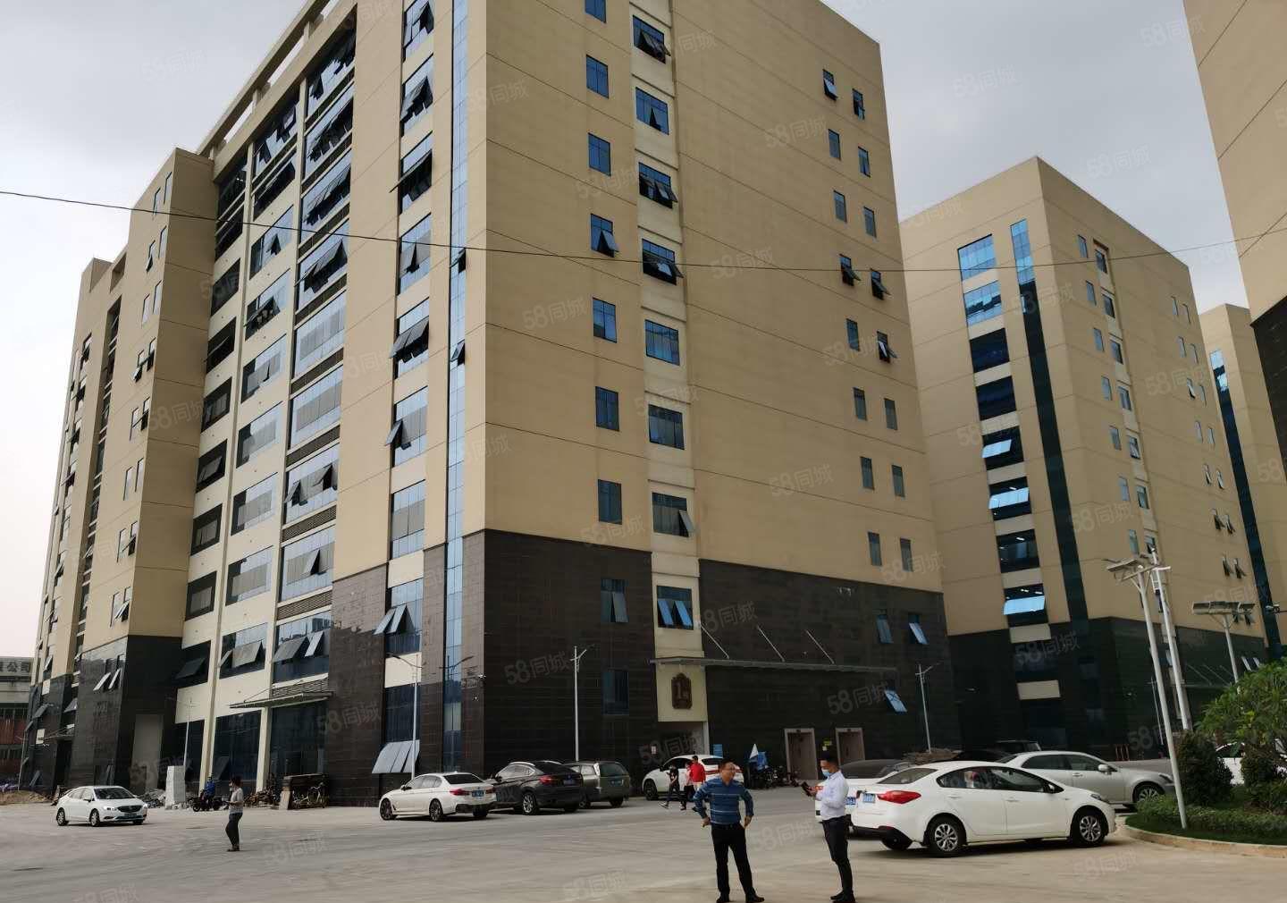 龙岗中心城高速附近新出5000平红本厂房仓库500平起分租