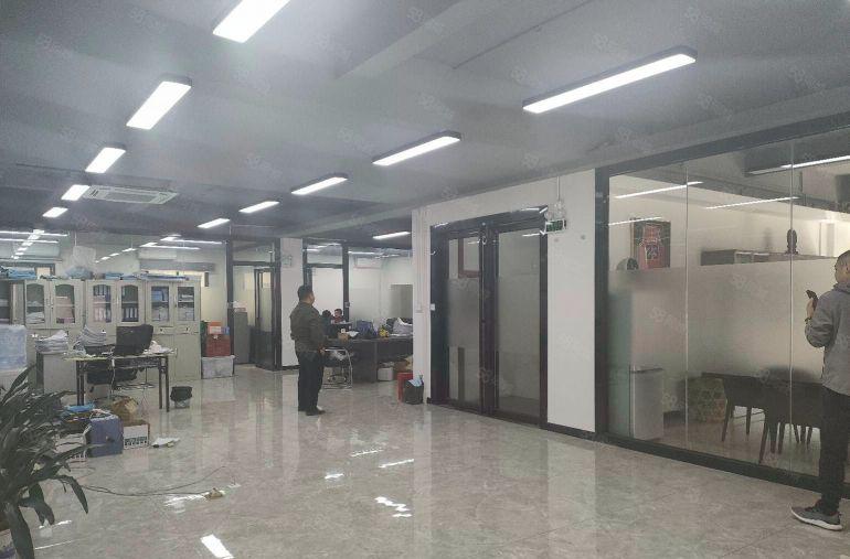 龙岗中心城地铁站电商园办公室500平仓库厂房出租100精装