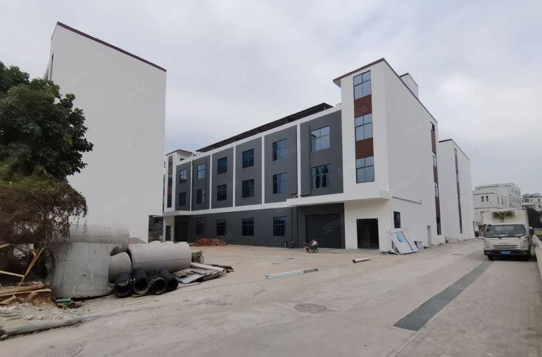 龙岗爱联地铁口独门独院分租一楼800平厂房出租带精装修办公室