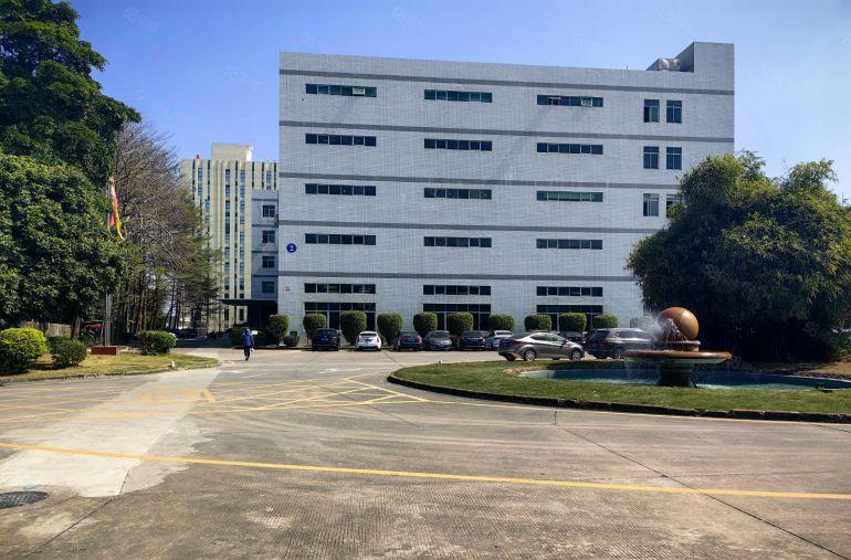 坪地高桥工业园区原房东红本一楼2000平方层高6米大小可分租