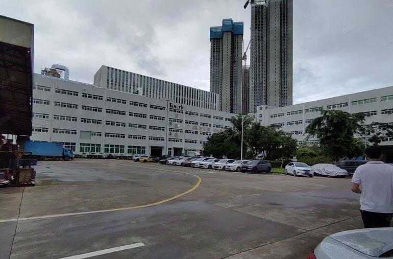 租12元，龙岗宝龙原房东楼上厂房单层面积3000平方低价出租