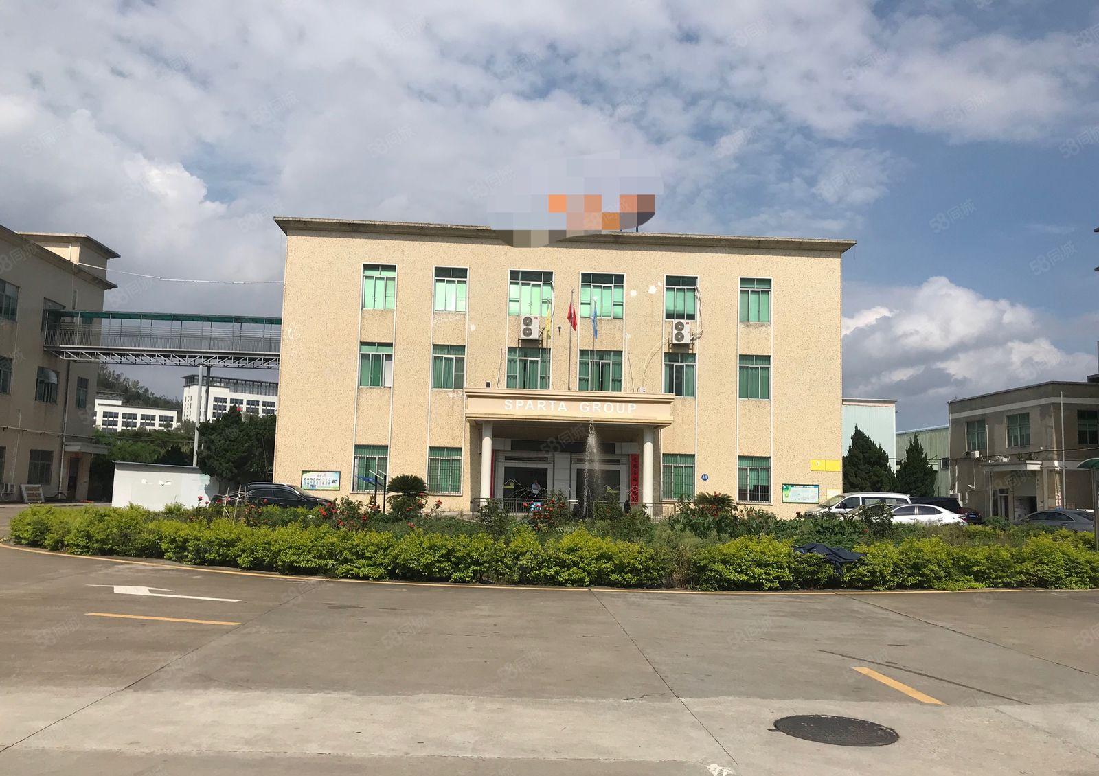 龙岗中心城地铁口300米带超大空地现成地坪漆精装修厂房出租