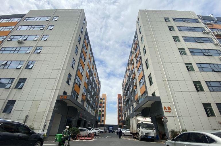 坂田岗头大型工业园新装修小面积带精装修办公室仓库厂房出租