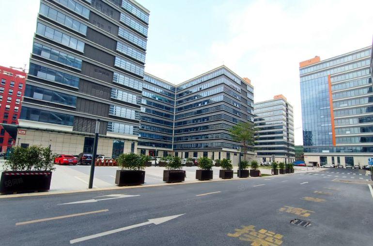 龙岗宝龙工业区原房东自建自用办公研发展厅200到500平分租