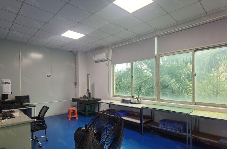 龙岗新生工业园区1500平米厂房仓库出租带装修带吊机口