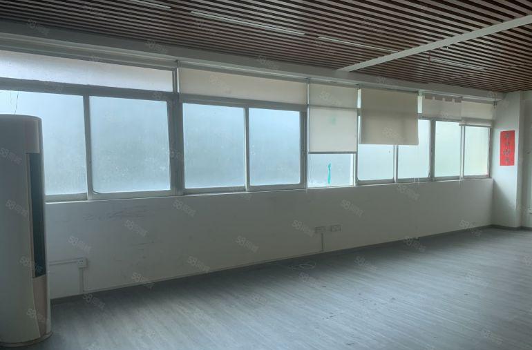 龙岗中心城新出2楼精装修1000平厂房仓库出租带现成水电可分