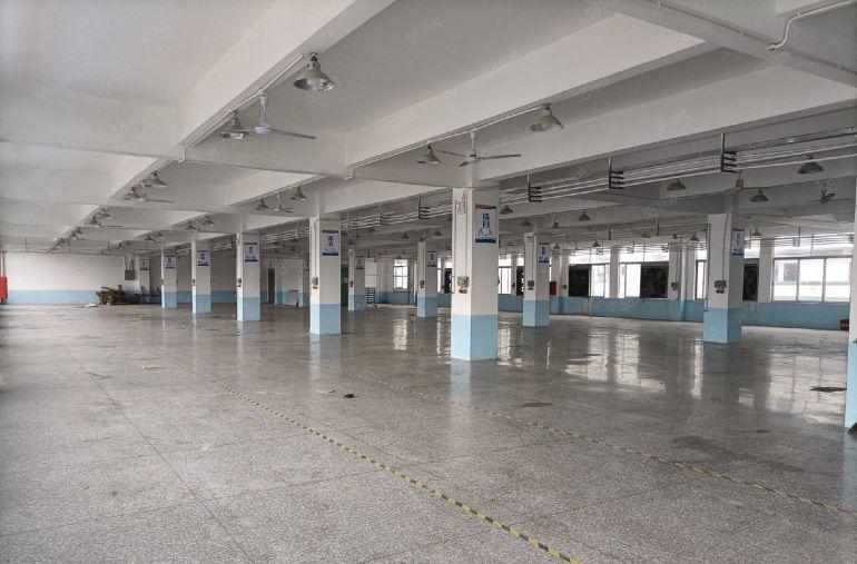 平湖原房东独院6300平方厂房仓库出租带红本实际面积可办环评