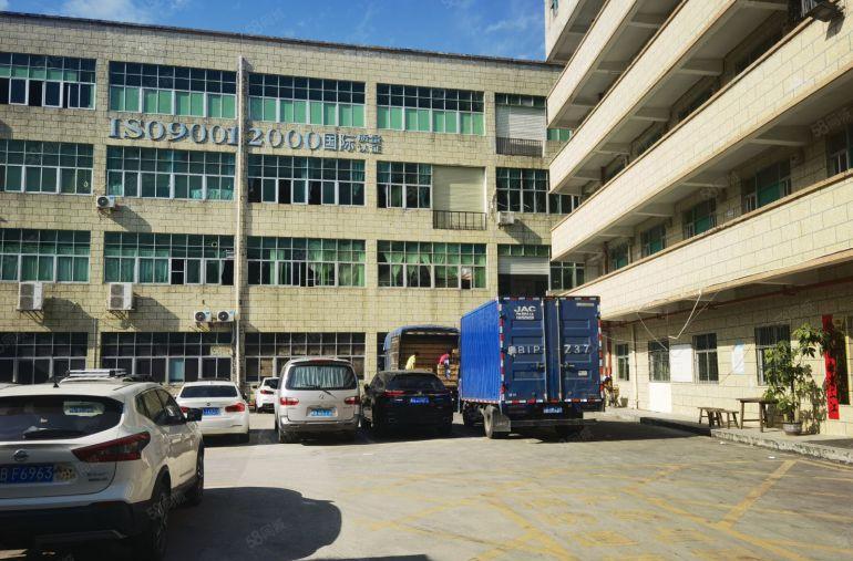 S龙岗独院5200平方，可以分租