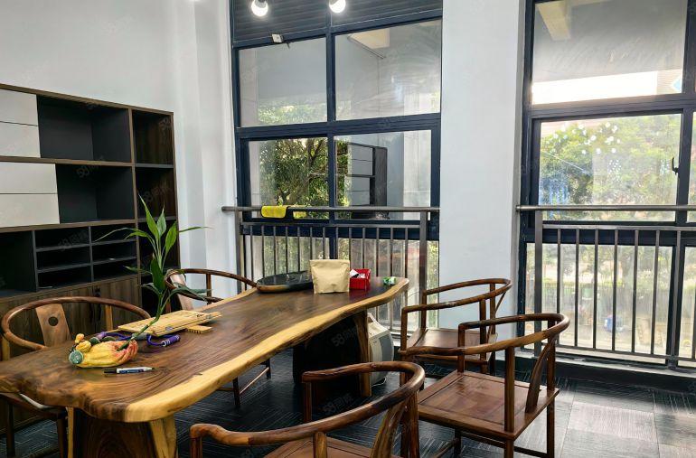 爱联地铁站附近电商园2楼200平方精装修办公室仓库大小可分租