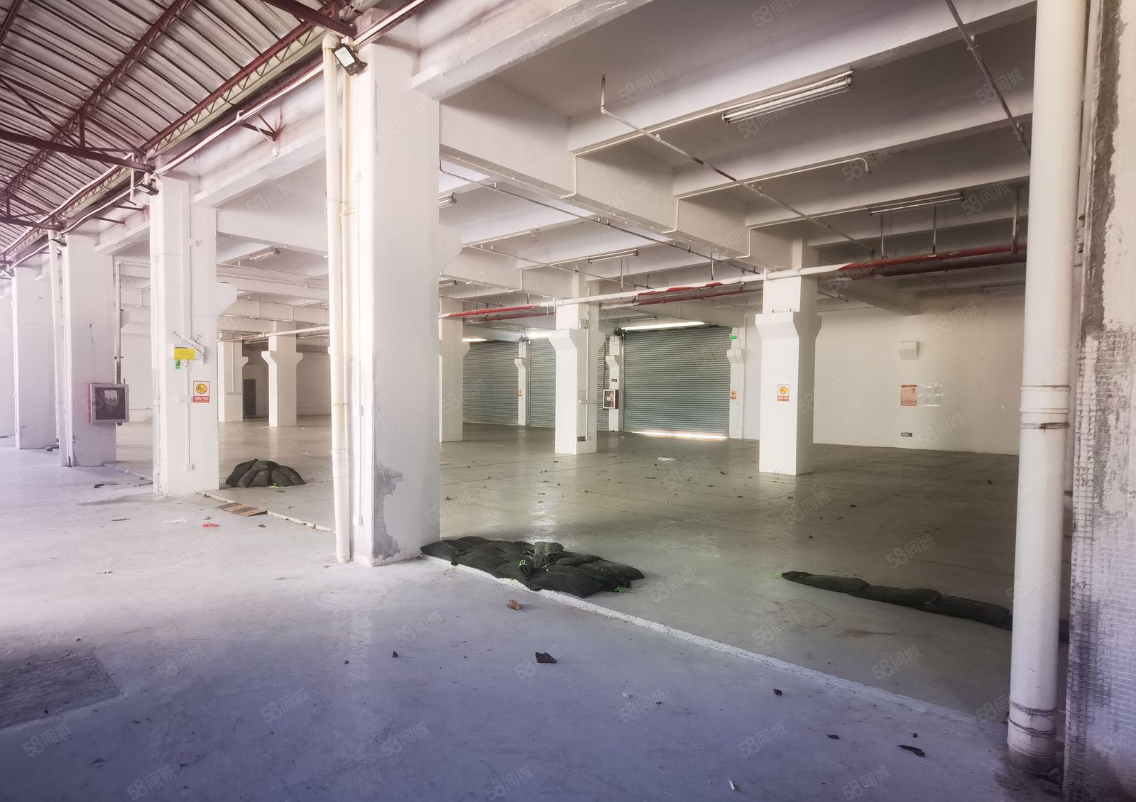 龙岗南联原房东9600平厂房仓库出租，距离地铁站八百米