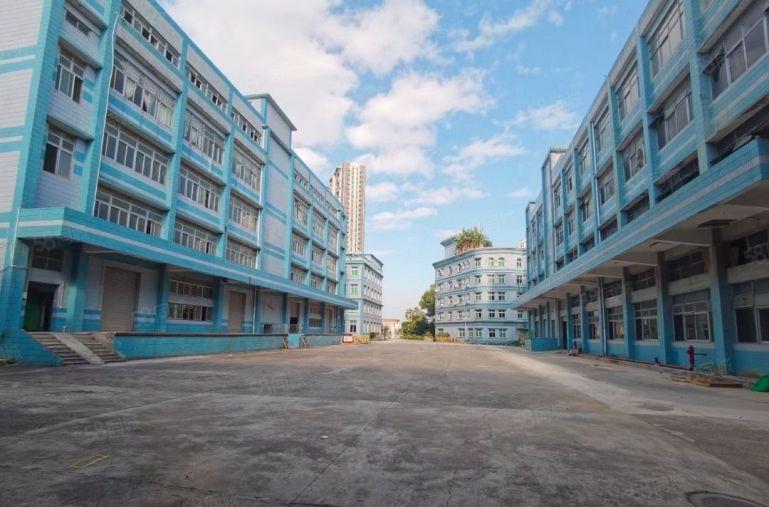 横岗六约双地铁口2000平带红本产权 超低价分租临近海吉星