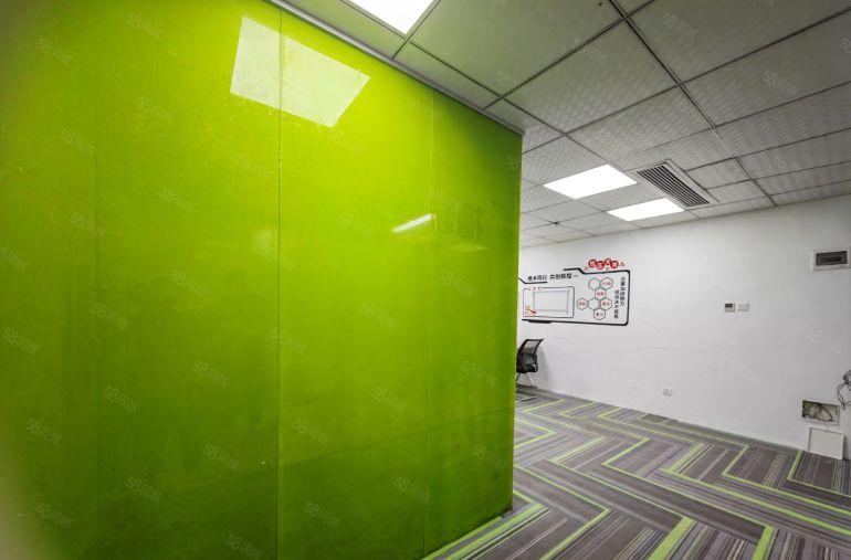 龙岗地铁口电商园100平200平精装一口价2000元！