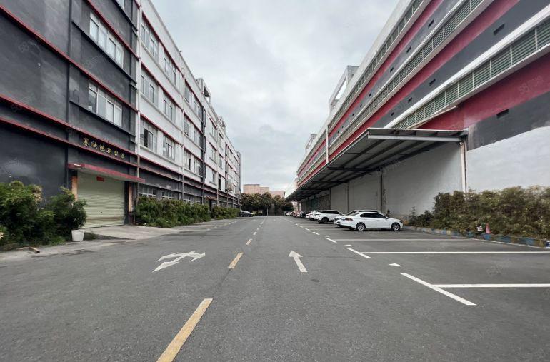 龙岗红本10万方厂房出租200平起分租带卸货平台消防喷淋