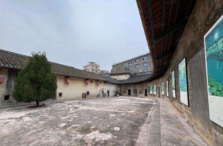 深圳个性复古研发厂房70至2000平出租写字楼餐饮音乐酒吧