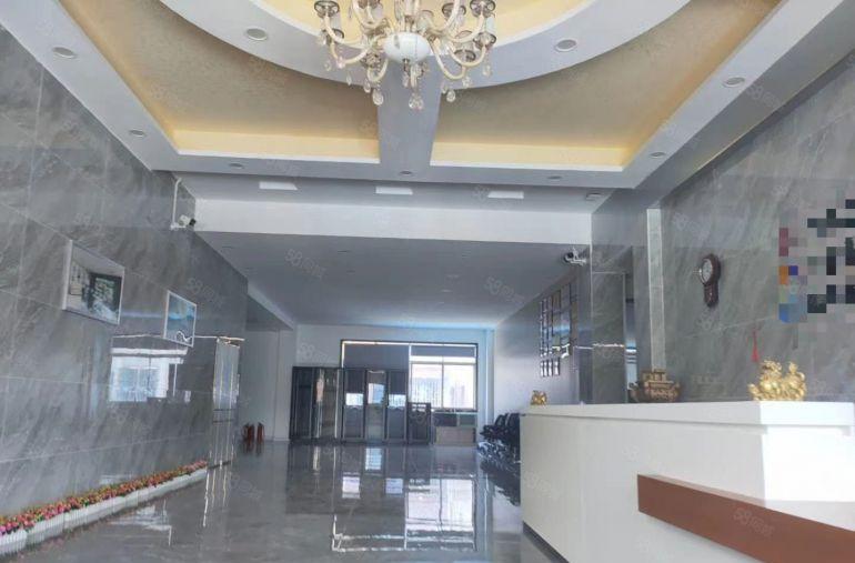 特价18元平湖华南城楼上1000平带装修拎包入住厂房仓库出租