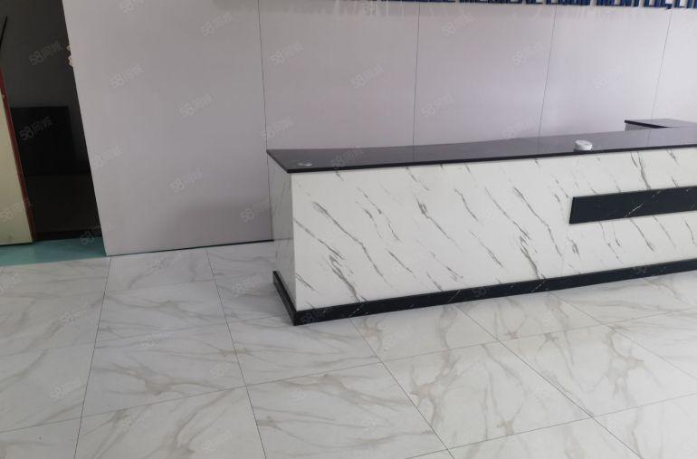 宝龙工业区原房东楼上整层1000平精装修无尘车间厂房出租