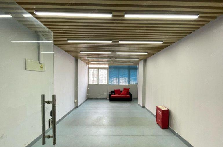 7成使用率！坂田350平独立小整层，可做办公，仓库出租